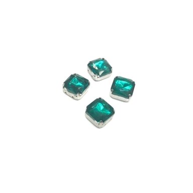 10mm Emerald sp. kristalai sidabro sp. rėmeliuose, 4vnt