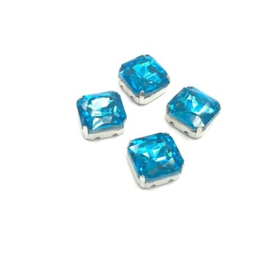 10mm žydros sp. kristalai sidabro sp. rėmeliuose, 4vnt