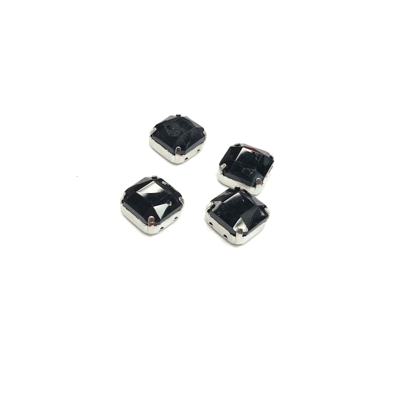 10mm juodos sp. kristalai sidabro sp. rėmeliuose, 4vnt