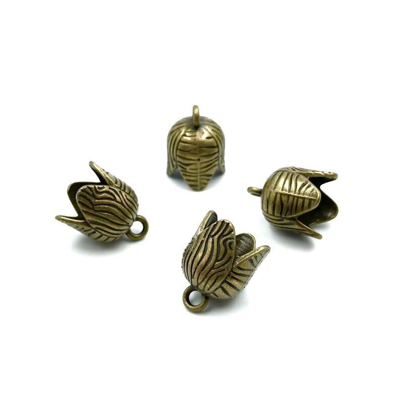 12x17mm žalvario sp. kepurėlės, 8vnt. 12x17mm žalvario sp. kepurėlės, 8vnt.