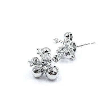 13mm platinos sp. nerūdijančio plieno auskarų įvėrimas, 2vnt. 13mm platinos sp. nerūdijančio plieno auskarų įvėrimas, 2vnt.