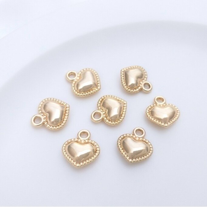 13x12mm 14k aukso sp. nerūdijančio plieno pakabukas širdutė, 1vnt. 13x12mm 14k aukso sp. nerūdijančio plieno pakabukas širdutė, 1vnt.