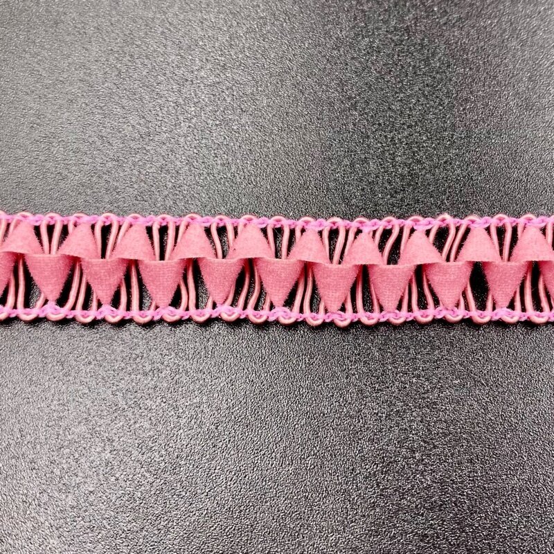 13mm rožinės sp. sintetinis nėrinys, 1m