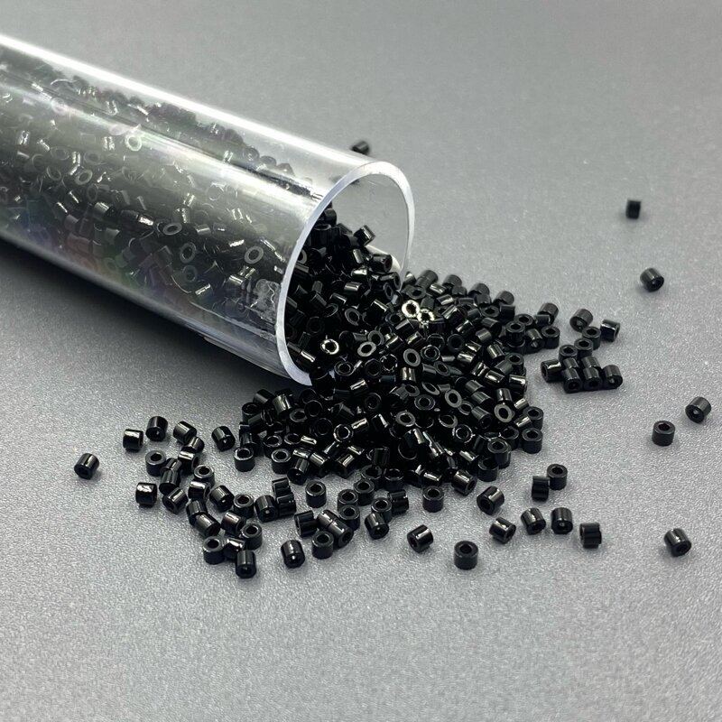 1,3x1,8mm juodos sp. biserio karoliukai, ±11g