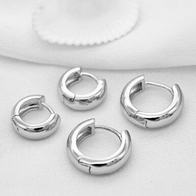 14mm platinos sp. nerūdijančio plieno auskarų įvėrimai, 2vnt. 14mm platinos sp. nerūdijančio plieno auskarų įvėrimai, 2vnt.