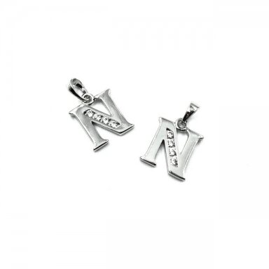 15x13mm sidabro sp. nerūdijančio plieno pakabukas su cirkoniais N raidė, 1vnt. 15x13mm sidabro sp. nerūdijančio plieno pakabukas su cirkoniais N raidė, 1vnt.