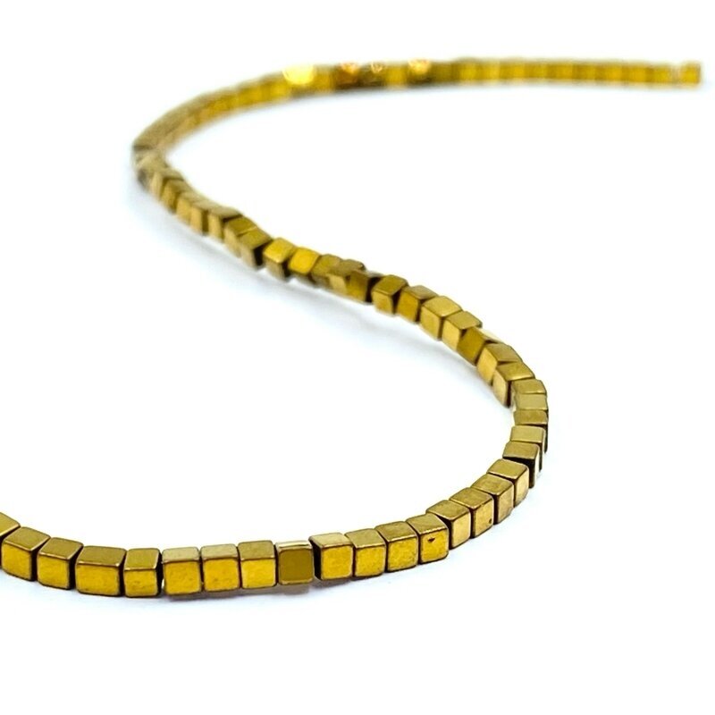 1,5x1,5mm 18k aukso sp. kubo formos hematitas, 40cm juosta