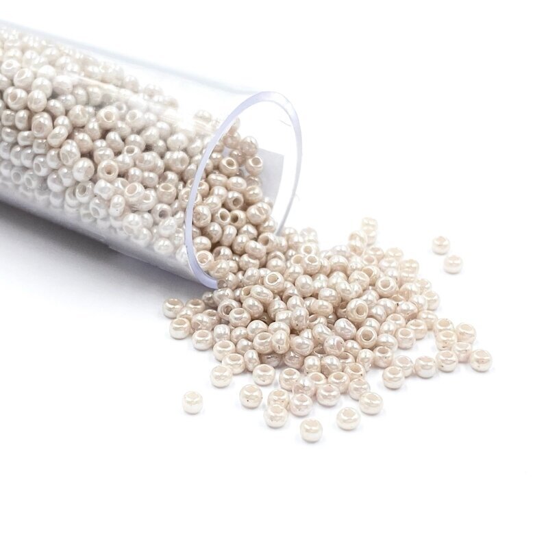 1,5x2mm kreminės sp. biserio karoliukai, ±12g