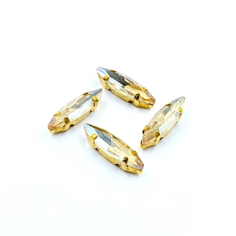 15x4mm šviesios dūminės sp. kristalai aukso sp. rėmeliuose, 4vnt