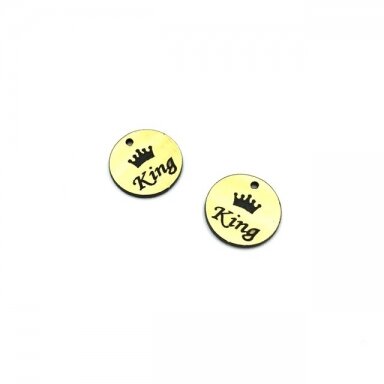 16mm aukso sp. plastiko pakabukas- "King", 2vnt. 16mm aukso sp. plastiko pakabukas- "King", 2vnt.