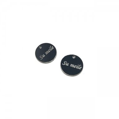16mm juodos sp. plastiko pakabukas- "Su meile", 2vnt. 16mm juodos sp. plastiko pakabukas- "Su meile", 2vnt.