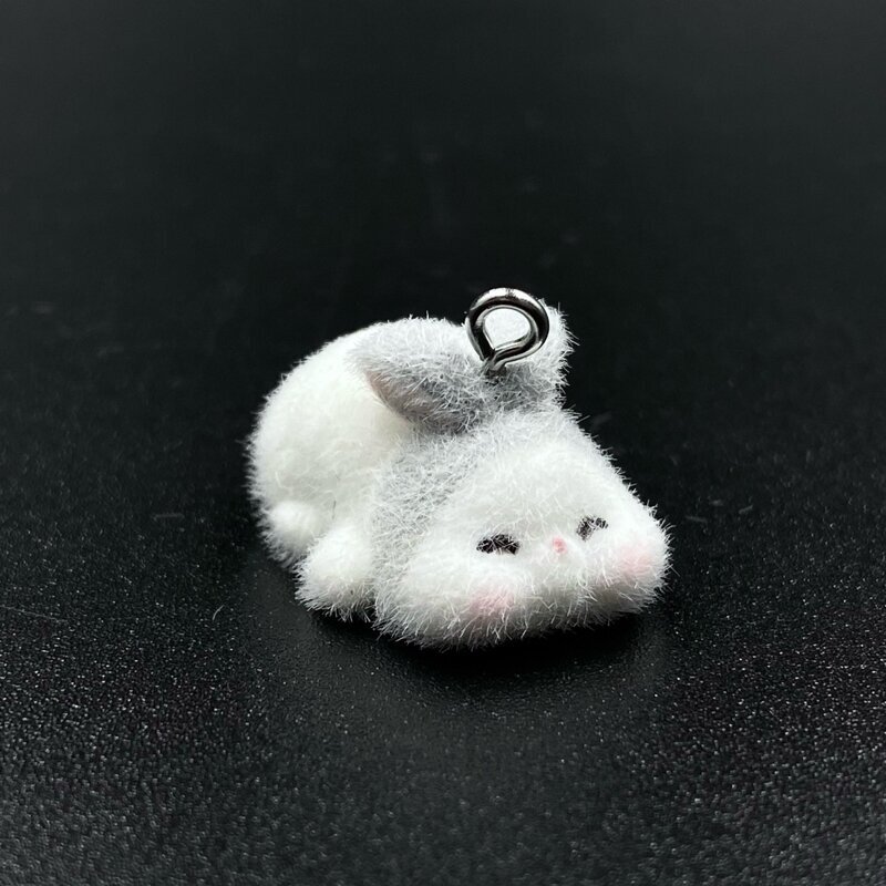 16x16mm pliušinio kailio pakabukas, 1vnt.