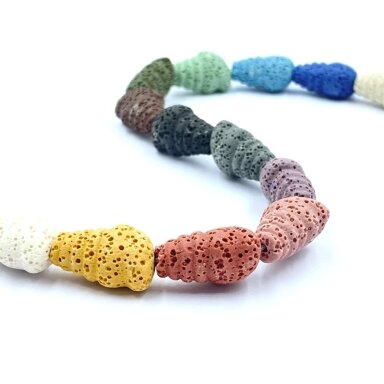 18x12mm mix sp. kriauklės formos lavos karoliukai, 40cm juosta