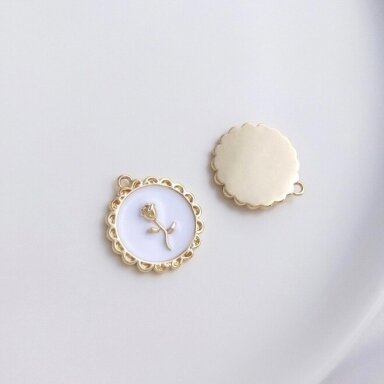 18x16mm 14k aukso sp. nerūdijančio plieno pakabukas rožė, 1vnt.