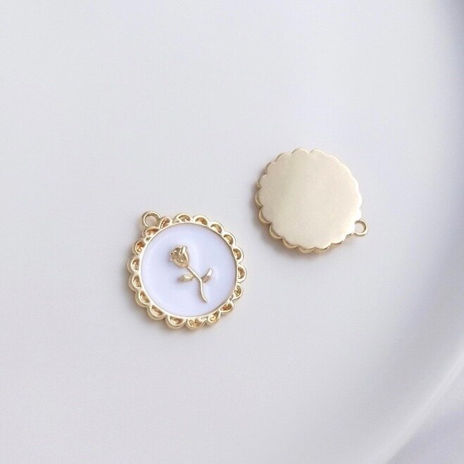 18x16mm 14k aukso sp. nerūdijančio plieno pakabukas rožė, 1vnt.