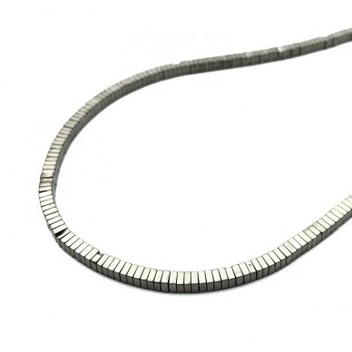 1x2,5mm matinės pilkos sp. kvadrato plokštelės formos hematitas, 40cm 1x2,5mm matinės pilkos sp. kvadrato plokštelės formos hematitas, 40cm