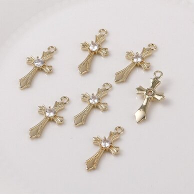 20x11mm 14k aukso sp. nerūdijančio plieno pakabukas su cirkoniais kryžius, 1vnt. 20x11mm 14k aukso sp. nerūdijančio plieno pakabukas su cirkoniais kryžius, 1vnt.