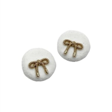 22mm baltos ir aukso sp. metalinė pūkuota saga su kilpute, 2vnt.