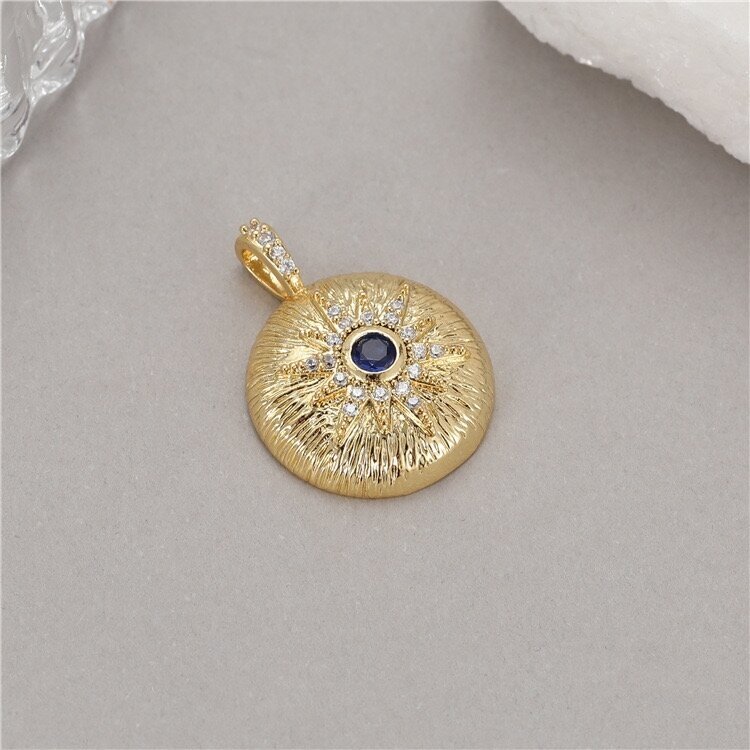 22Xx17mm 18k aukso sp. nerūdijančio plieno pakabukas, 1vnt.