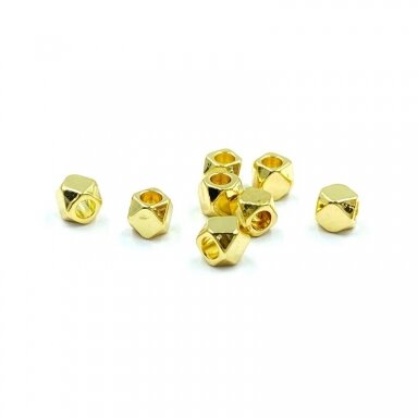2,5mm 18k aukso sp. nerūdijančio plieno intarpas kubas, 8vnt. 2,5mm 18k aukso sp. nerūdijančio plieno intarpas kubas, 8vnt.
