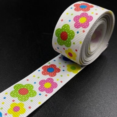 25mm baltos sp. ripsinė juostelė su gėlytėmis, 1m