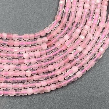 2,5mm kubo formos rožinis kvarcas, 40cm juosta
