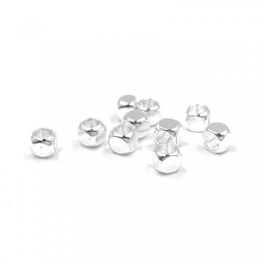 2,5mm sidabro sp. nerūdijančio plieno intarpas kubas, 10vnt. 2,5mm sidabro sp. nerūdijančio plieno intarpas kubas, 10vnt.