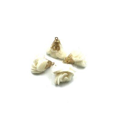 22mm gelsvos sp. pūkuoti gėlyčių pakabukai, aukso sp. kepurėle, 4vnt.