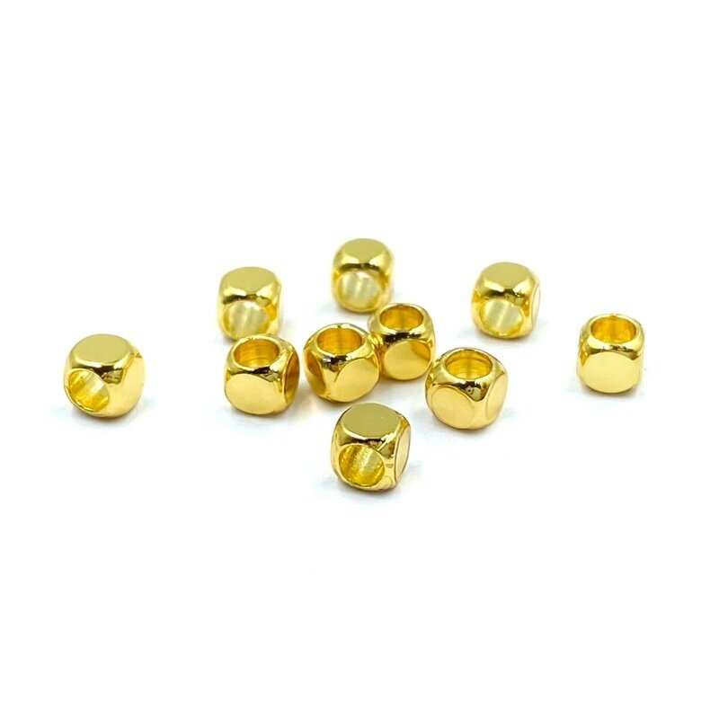 2,5mm 18k aukso sp. nerūdijančio plieno intarpas kubas, 10vnt. 2,5mm 18k aukso sp. nerūdijančio plieno intarpas kubas, 10vnt.