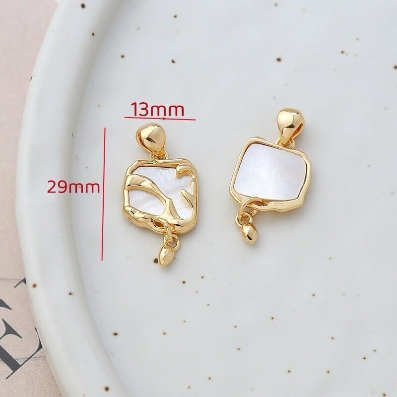 29x13mm 14k aukso sp. nerūdijančio plieno pakabukas su kriaukle, 1vnt. 29x13mm 14k aukso sp. nerūdijančio plieno pakabukas su kriaukle, 1vnt.