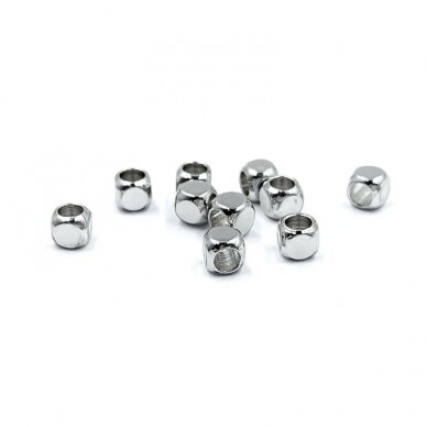 2mm platinos sp. nerūdijančio plieno intarpas kubas, 10vnt. 2mm platinos sp. nerūdijančio plieno intarpas kubas, 10vnt.