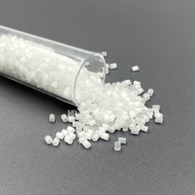 2x1,8mm baltos sp. biserio karoliukai, ±10g
