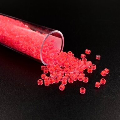 2x2,5mm ryškios rožinės sp. biserio karoliukai, ±10g