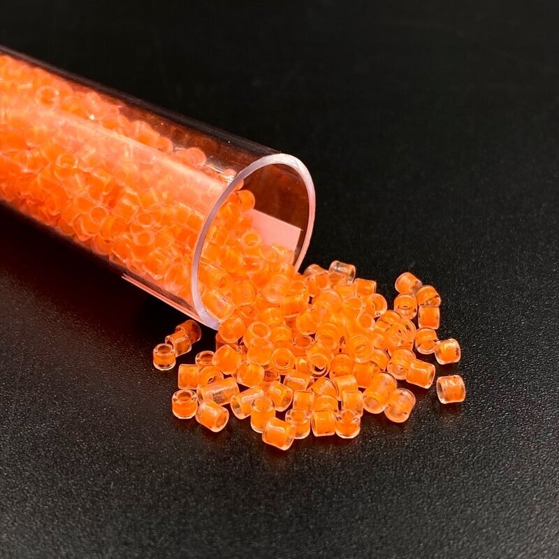 2x2,5mm ryškios oranžinės sp. biserio karoliukai, ±9g