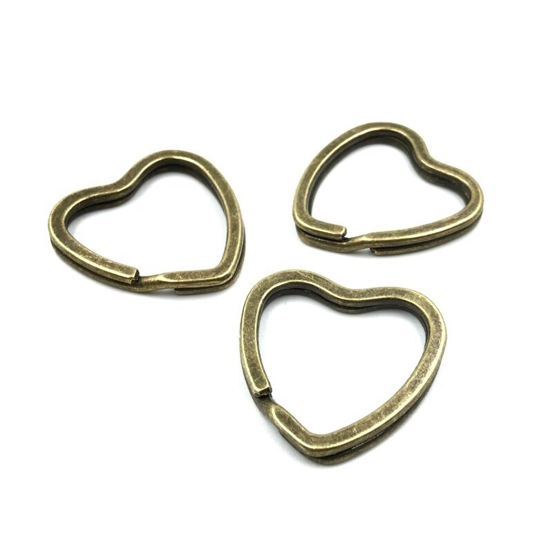 31mm žalvario sp. raktų pakabukų širdies formos žiedai , 4vnt.