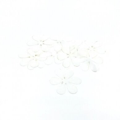 4cm baltos sp. šifono gėlytės, 30vnt.