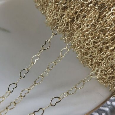 3mm 14k aukso sp. nerūdijančio plieno lituota grandinėlė su širdutėmis, 1m 3mm 14k aukso sp. nerūdijančio plieno lituota grandinėlė su širdutėmis, 1m