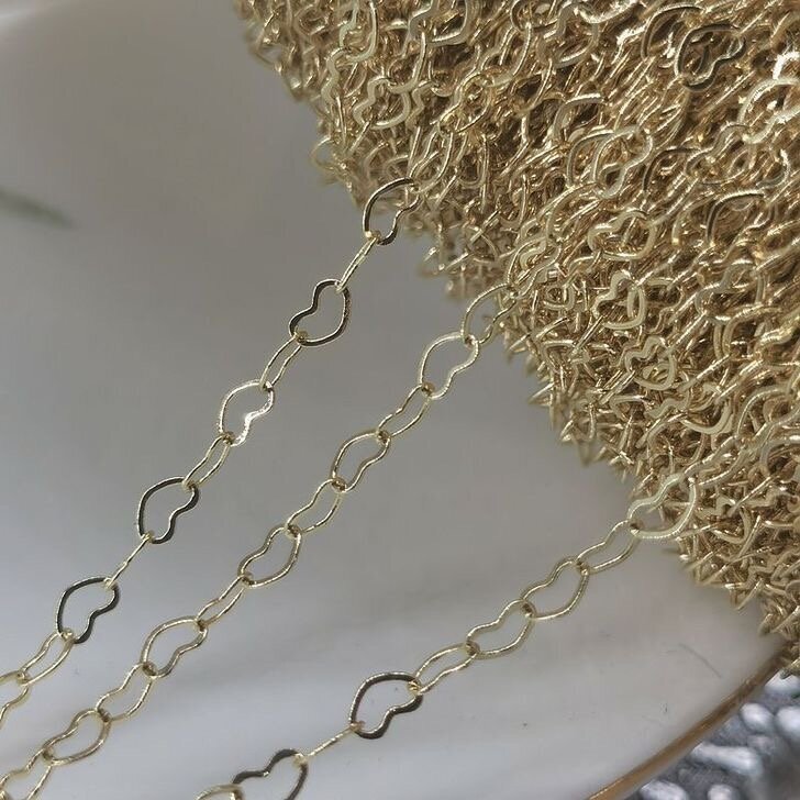 3mm 14k aukso sp. nerūdijančio plieno lituota grandinėlė su širdutėmis, 1m