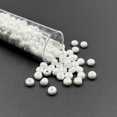 3x4,5mm perlamutrinės baltos sp. biserio karoliukai, ±13g