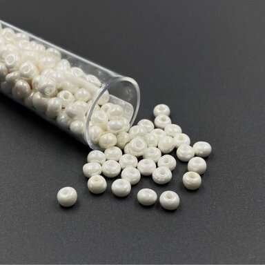 3x4,5mm perlamutrinės švelniai gelsvos sp. biserio karoliukai, ±13g