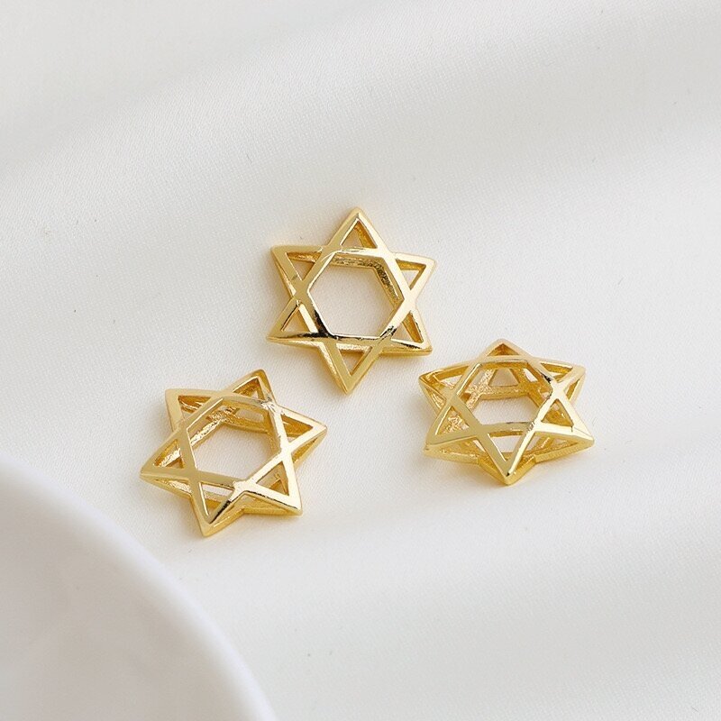 3x8mm 14k aukso sp. nerūdijančio plieno intarpas žvaigždė, 2vnt. 3x8mm 14k aukso sp. nerūdijančio plieno intarpas žvaigždė, 2vnt.