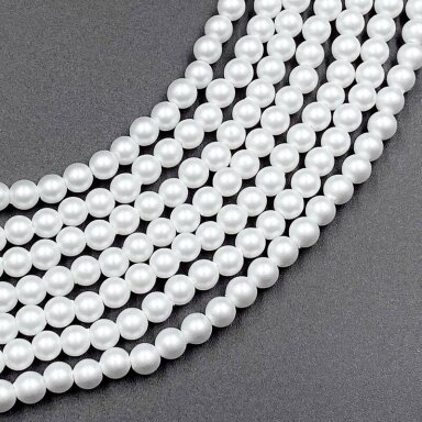 4mm matiniai baltos perlamutrinės sp. perlų masės karoliukai, 40cm juosta 4mm matiniai baltos perlamutrinės sp. perlų masės karoliukai, 40cm juosta