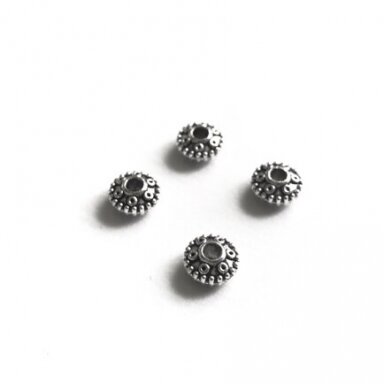 4x8mm sidabro sp. intarpai, 24vnt.