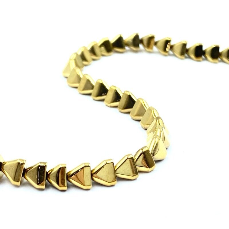 4x4,5mm 14k aukso sp. trikampio formos hematitas, 40cm juosta 4x4,5mm 14k aukso sp. trikampio formos hematitas, 40cm juosta