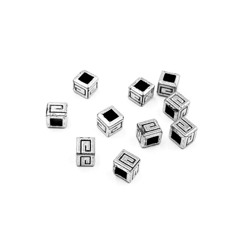4x4mm sidabro sp. intarpai, 57vnt.