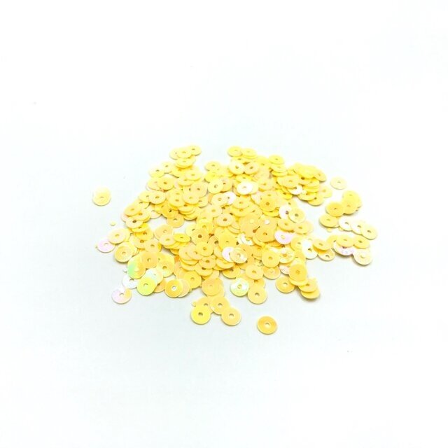 5mm geltonos sp. žvyneliai, 5g