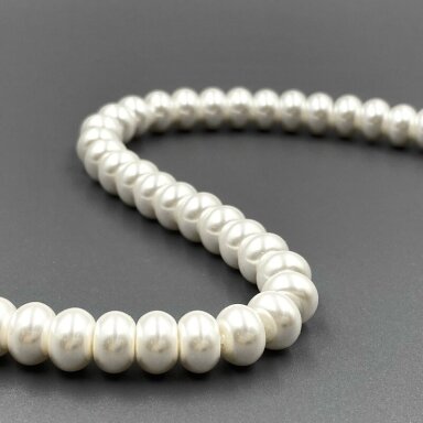 5x8mm kreminės sp. perlų masės karoliukai, 40cm juosta 5x8mm kreminės sp. perlų masės karoliukai, 40cm juosta