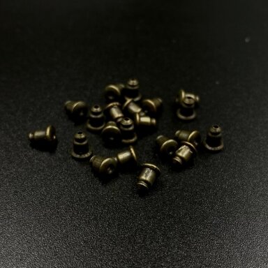 6x5mm žalvario sp. auskarų įvėrimo fiksatorius, ±90vnt. 6x5mm žalvario sp. auskarų įvėrimo fiksatorius, ±90vnt.