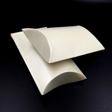 70x100x25mm švelnios persikinės sp. pagalvėlės formos dėžutė, 1vnt. 70x100x25mm švelnios persikinės sp. pagalvėlės formos dėžutė, 1vnt.
