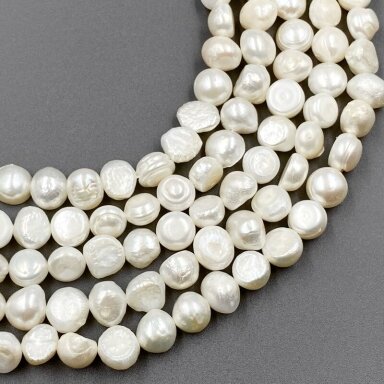7-8mm natūralūs gėlavandeniai perlai, 33cm juosta